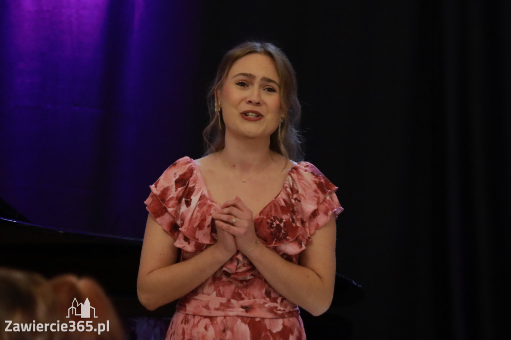 Fotorelacja: Muzyczne Święto Niepodległości z Filharmonią Jurajską w Zawierciu