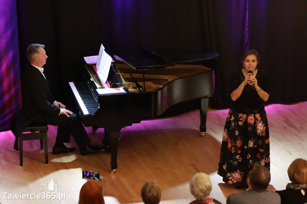 Fotorelacja: Muzyczne Święto Niepodległości z Filharmonią Jurajską w Zawierciu