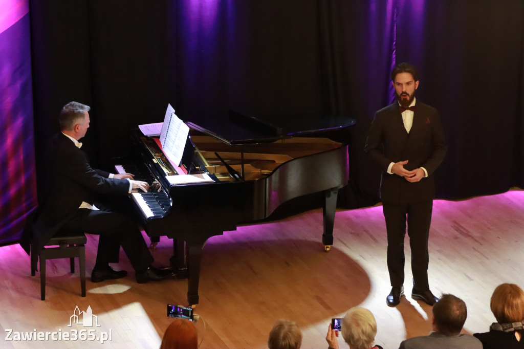 Fotorelacja: Muzyczne Święto Niepodległości z Filharmonią Jurajską w Zawierciu