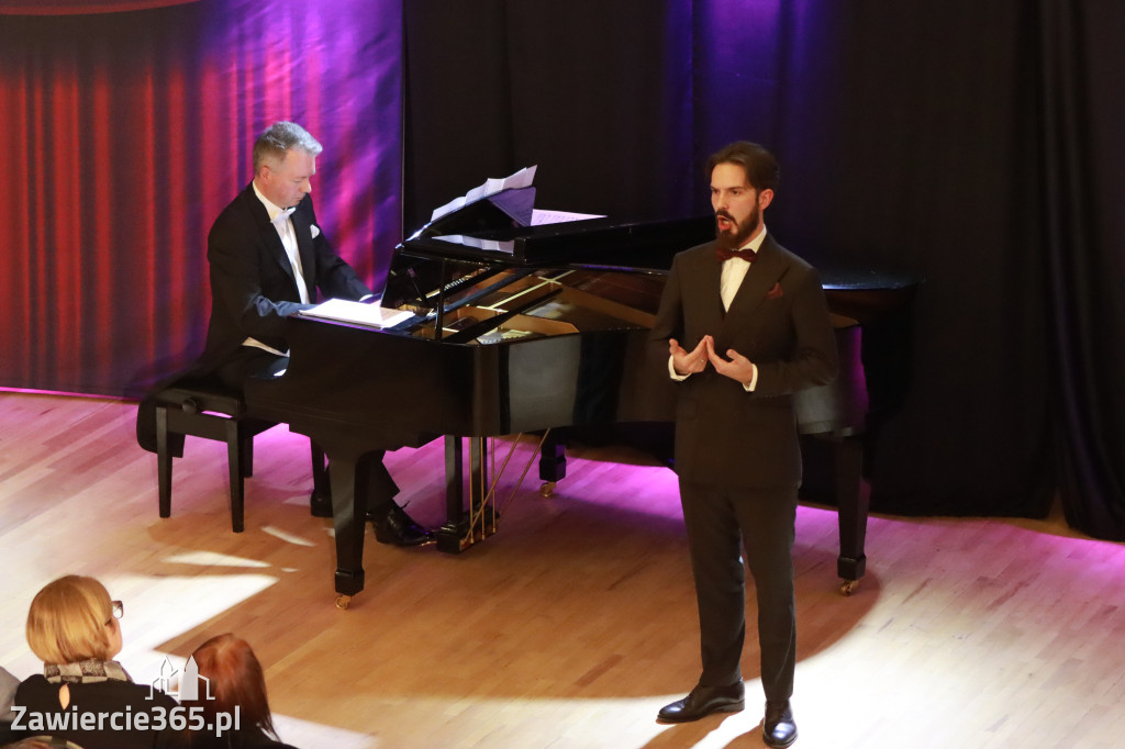 Fotorelacja: Muzyczne Święto Niepodległości z Filharmonią Jurajską w Zawierciu