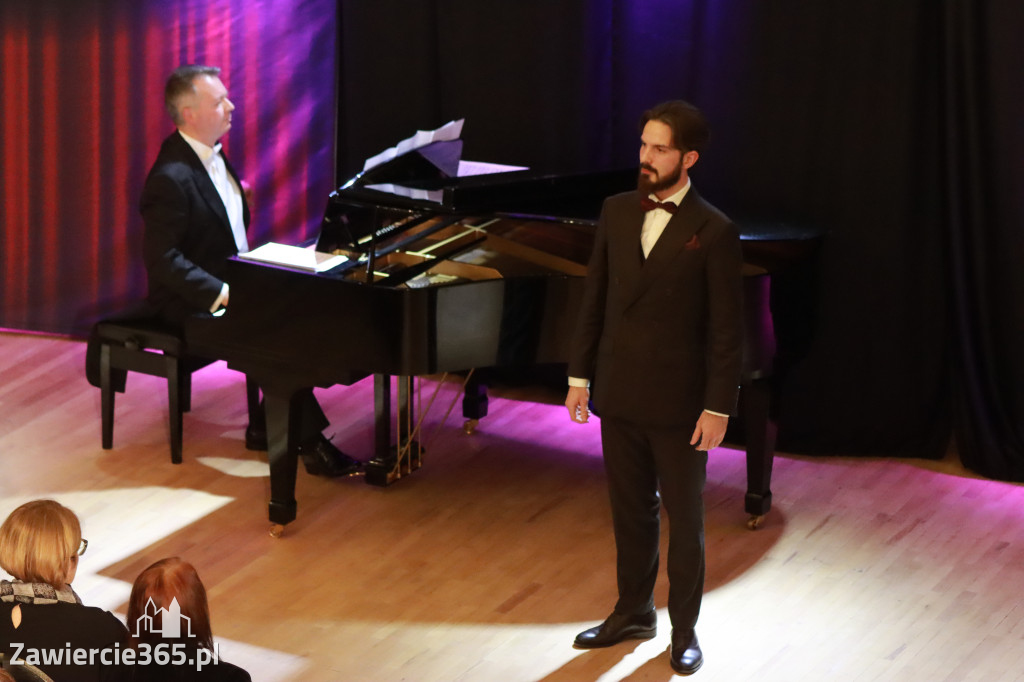 Fotorelacja: Muzyczne Święto Niepodległości z Filharmonią Jurajską w Zawierciu