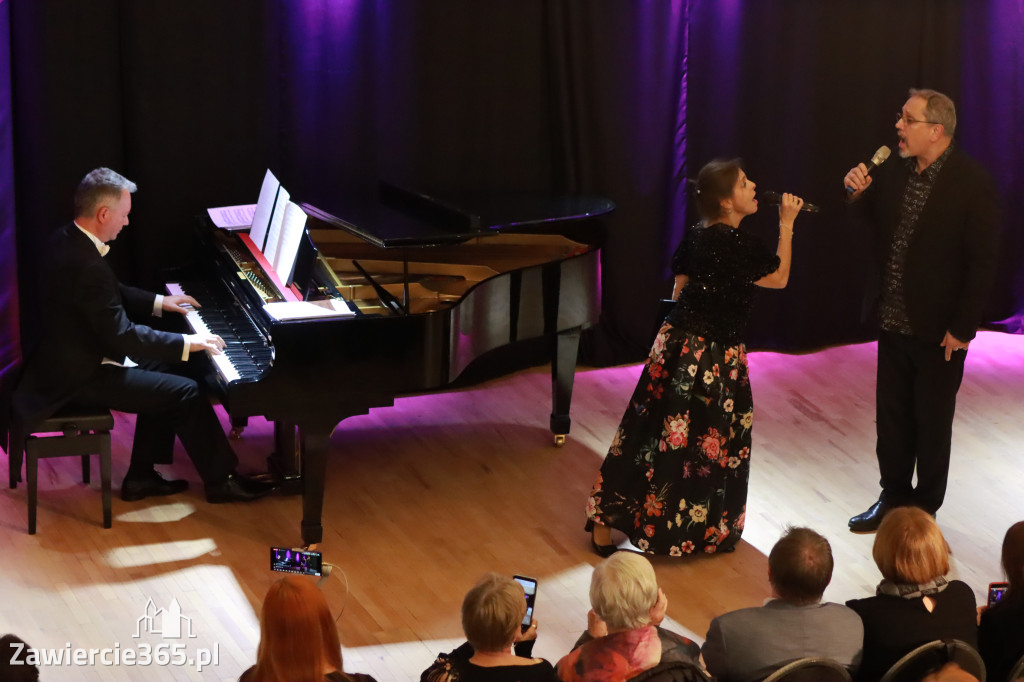 Fotorelacja: Muzyczne Święto Niepodległości z Filharmonią Jurajską w Zawierciu