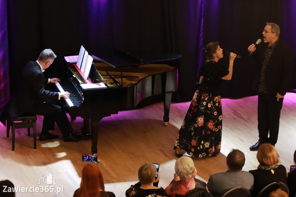 Fotorelacja: Muzyczne Święto Niepodległości z Filharmonią Jurajską w Zawierciu