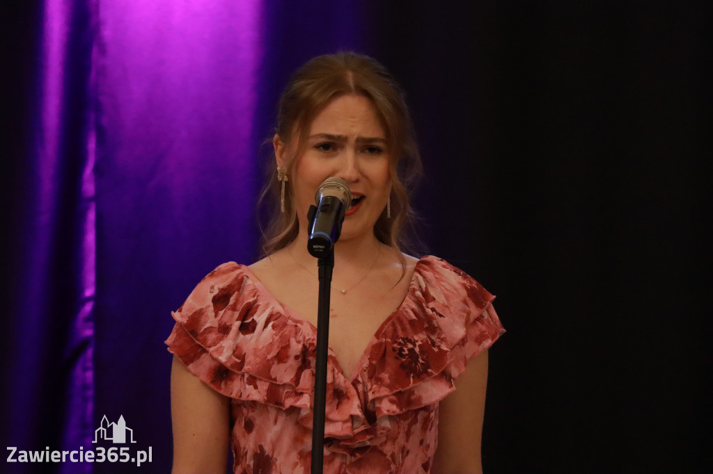 Fotorelacja: Muzyczne Święto Niepodległości z Filharmonią Jurajską w Zawierciu