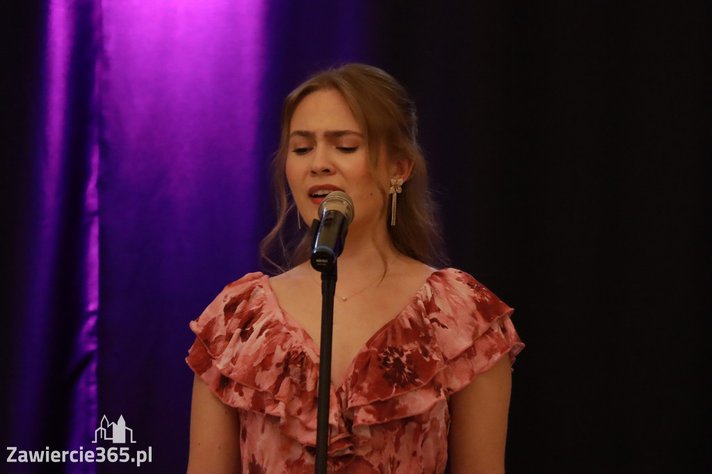 Fotorelacja: Muzyczne Święto Niepodległości z Filharmonią Jurajską w Zawierciu