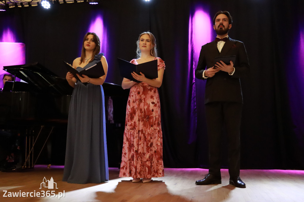 Fotorelacja: Muzyczne Święto Niepodległości z Filharmonią Jurajską w Zawierciu