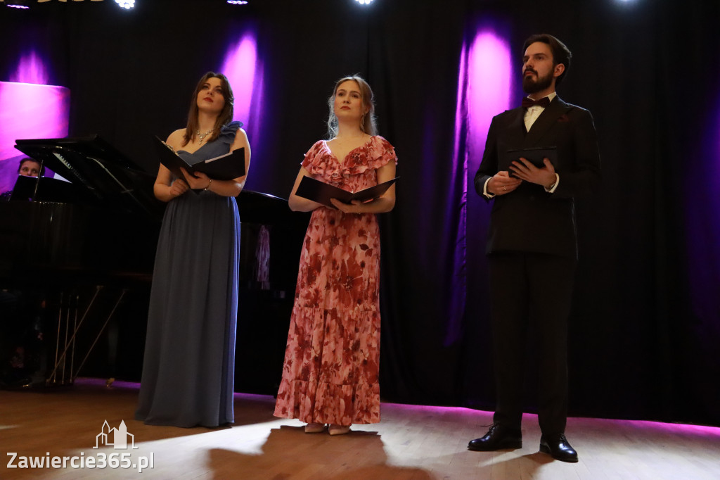 Fotorelacja: Muzyczne Święto Niepodległości z Filharmonią Jurajską w Zawierciu