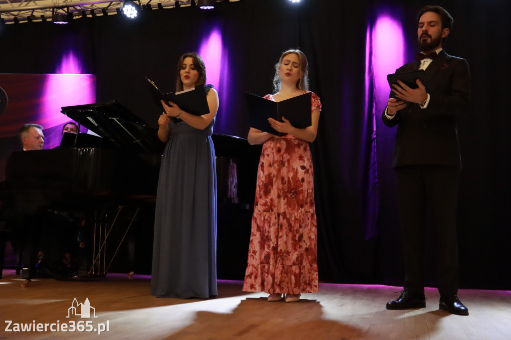 Fotorelacja: Muzyczne Święto Niepodległości z Filharmonią Jurajską w Zawierciu