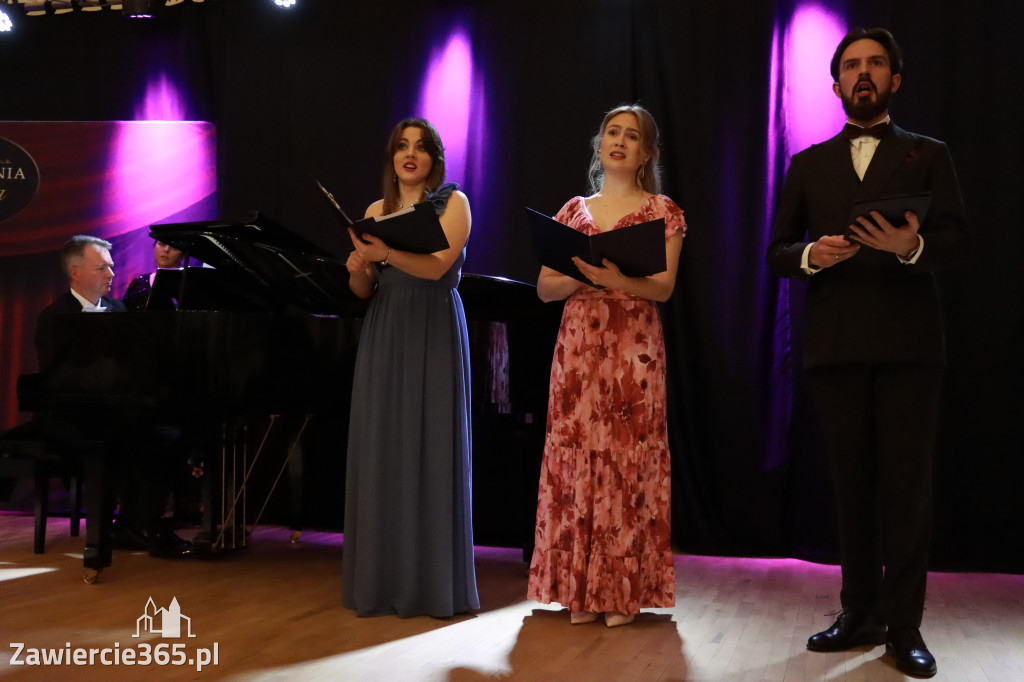 Fotorelacja: Muzyczne Święto Niepodległości z Filharmonią Jurajską w Zawierciu