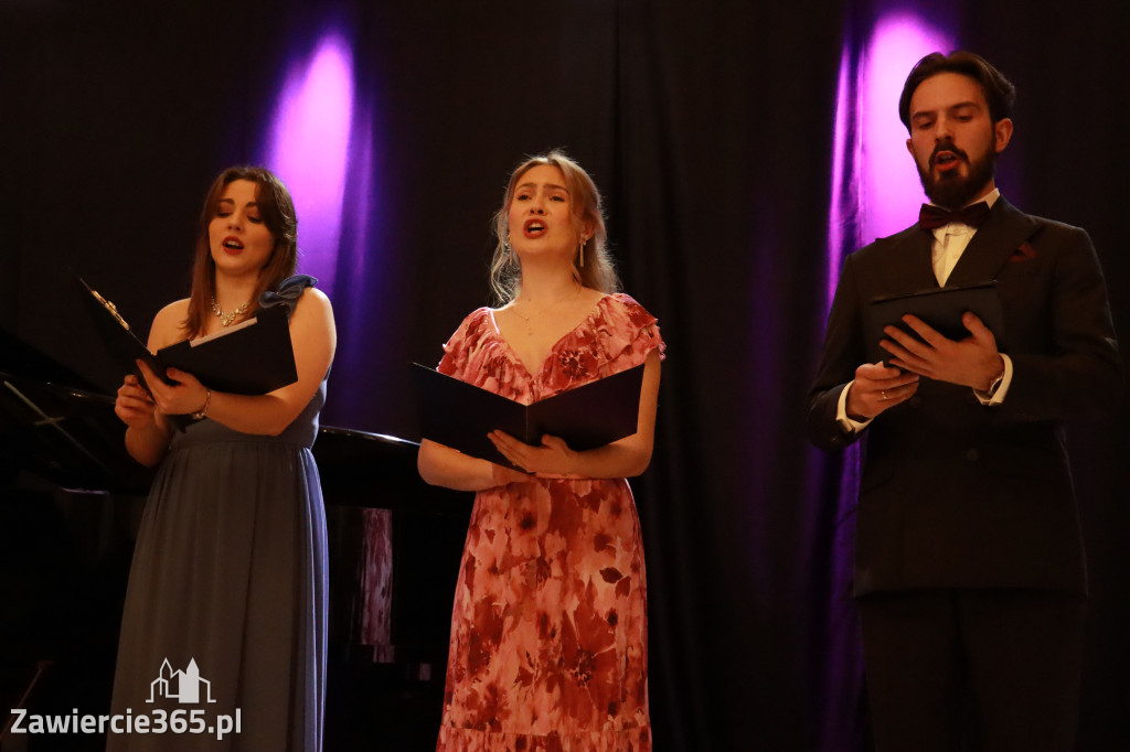 Fotorelacja: Muzyczne Święto Niepodległości z Filharmonią Jurajską w Zawierciu