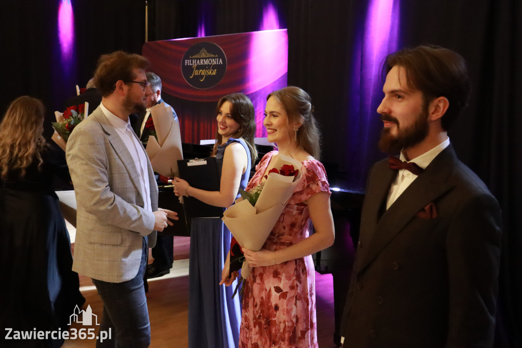 Fotorelacja: Muzyczne Święto Niepodległości z Filharmonią Jurajską w Zawierciu