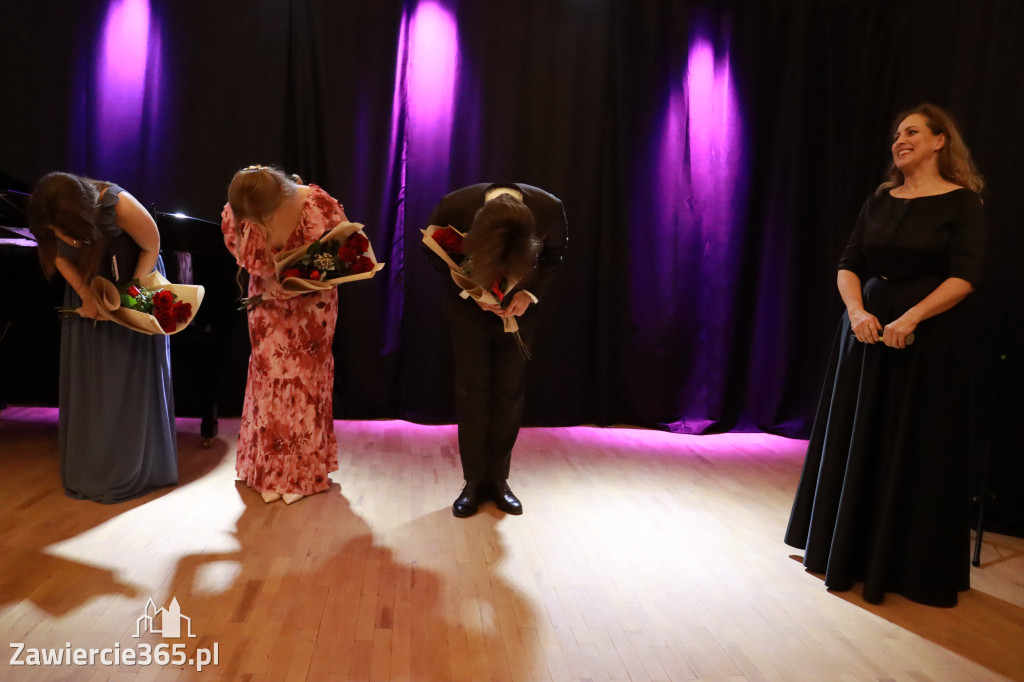 Fotorelacja: Muzyczne Święto Niepodległości z Filharmonią Jurajską w Zawierciu