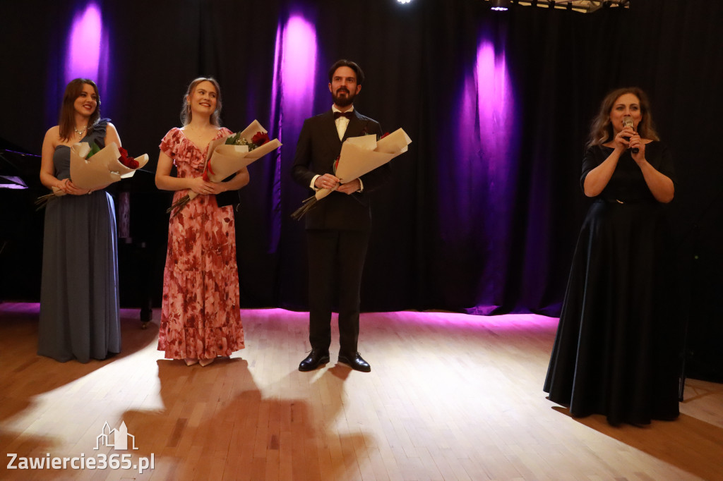 Fotorelacja: Muzyczne Święto Niepodległości z Filharmonią Jurajską w Zawierciu