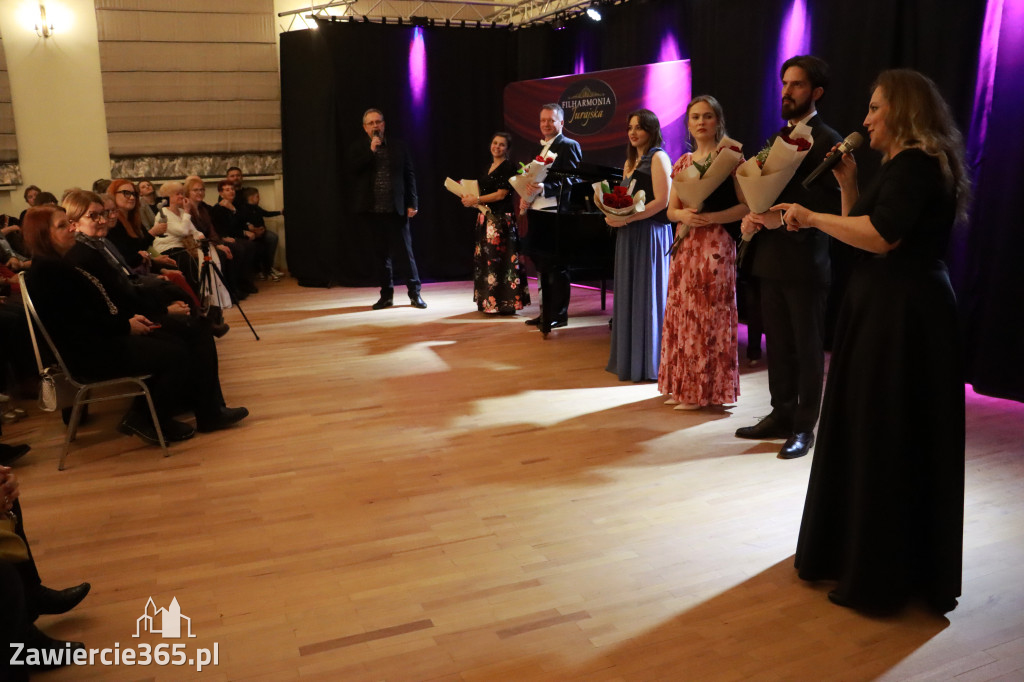Fotorelacja: Muzyczne Święto Niepodległości z Filharmonią Jurajską w Zawierciu