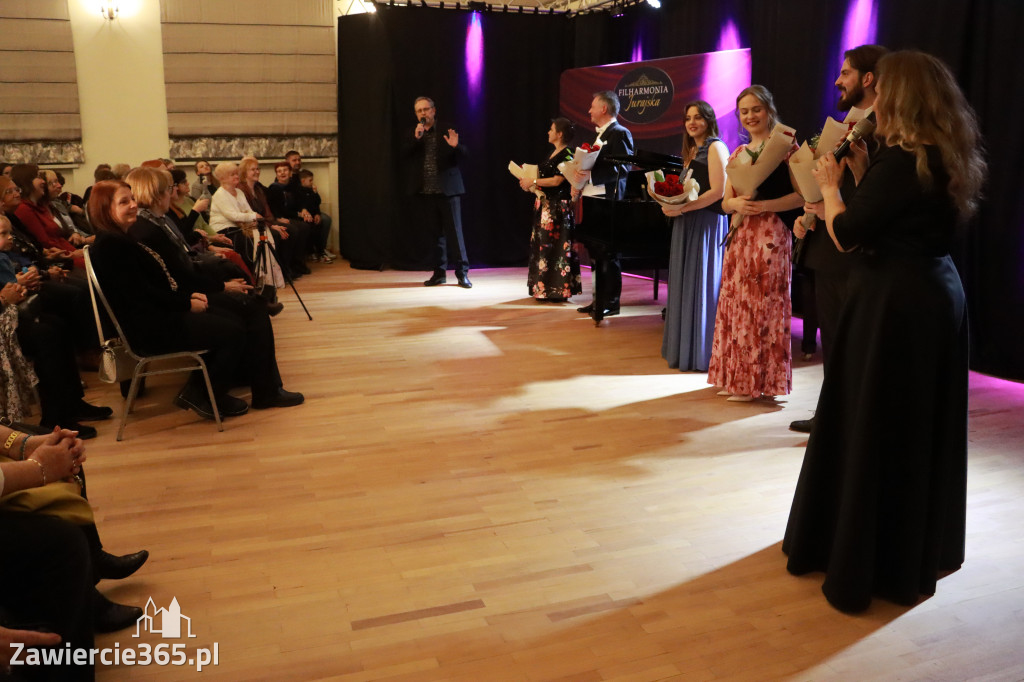 Fotorelacja: Muzyczne Święto Niepodległości z Filharmonią Jurajską w Zawierciu