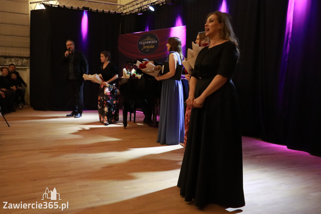 Fotorelacja: Muzyczne Święto Niepodległości z Filharmonią Jurajską w Zawierciu