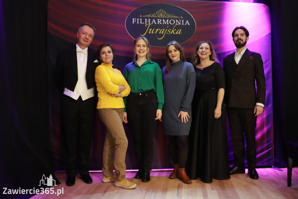 Fotorelacja: Muzyczne Święto Niepodległości z Filharmonią Jurajską w Zawierciu