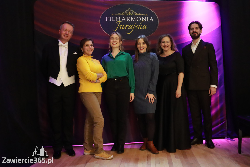 Fotorelacja: Muzyczne Święto Niepodległości z Filharmonią Jurajską w Zawierciu