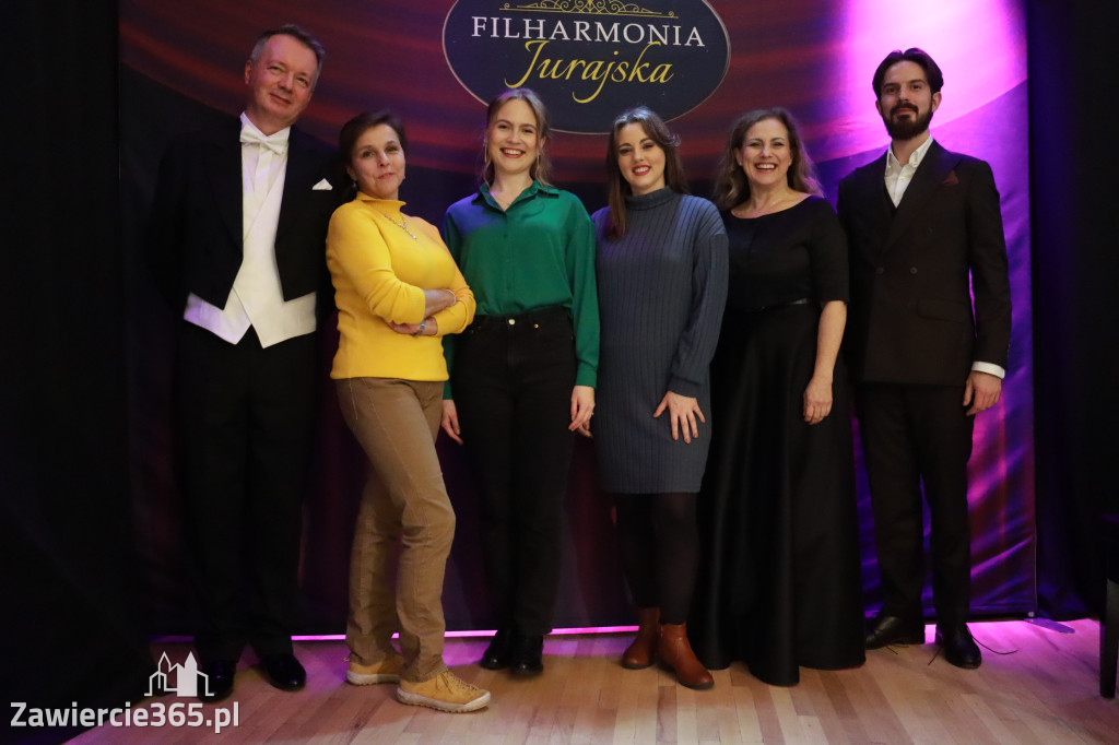 Fotorelacja: Muzyczne Święto Niepodległości z Filharmonią Jurajską w Zawierciu