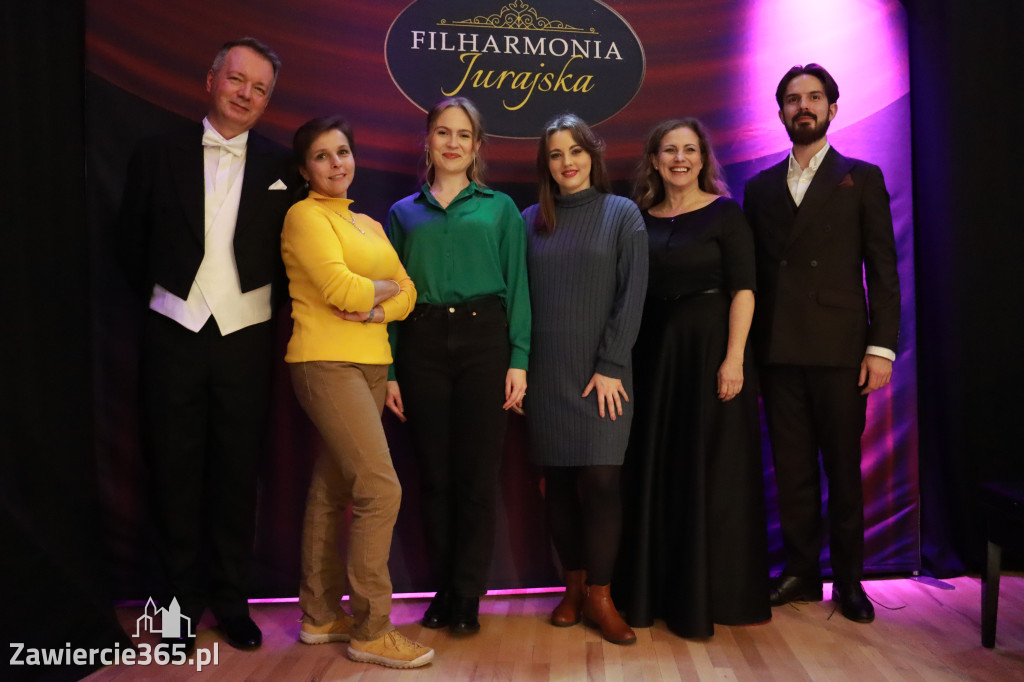 Fotorelacja: Muzyczne Święto Niepodległości z Filharmonią Jurajską w Zawierciu