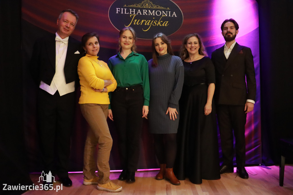 Fotorelacja: Muzyczne Święto Niepodległości z Filharmonią Jurajską w Zawierciu