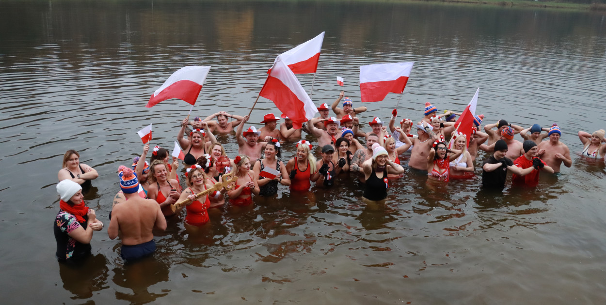 Fotorelacja: Święto Niepodległości z JURAJSKIMI MORSAMI i MORSAMI NA JURZE