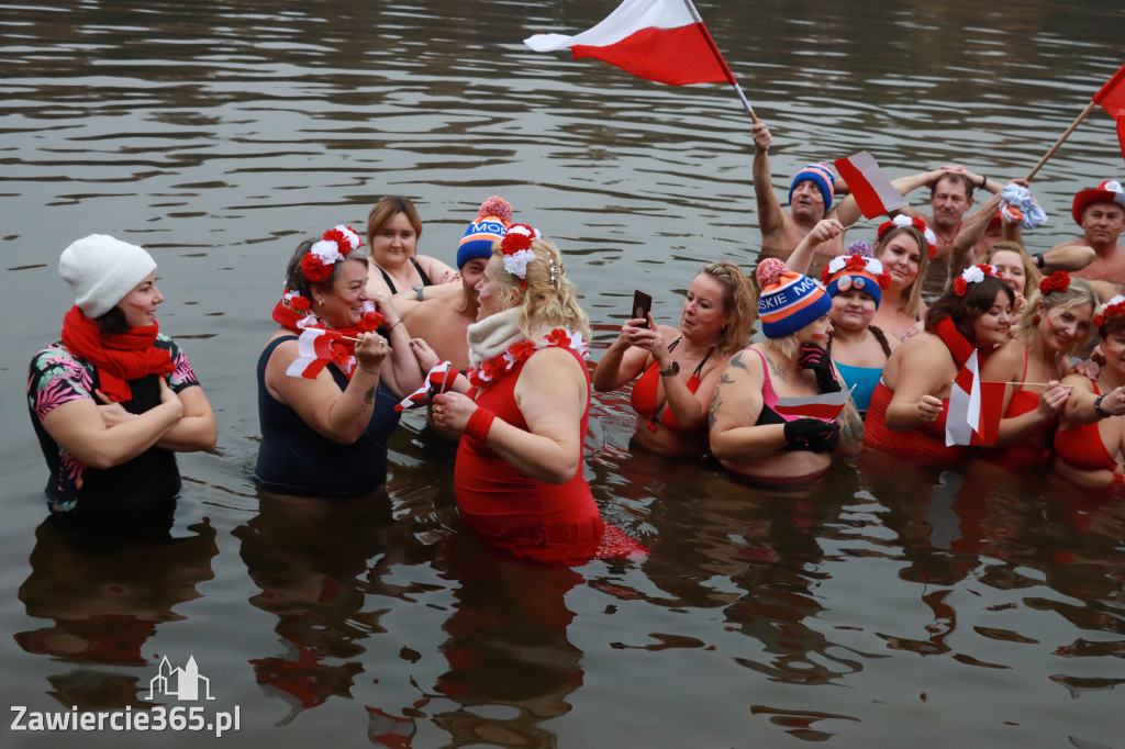 Fotorelacja: Święto Niepodległości z JURAJSKIMI MORSAMI i MORSAMI NA JURZE