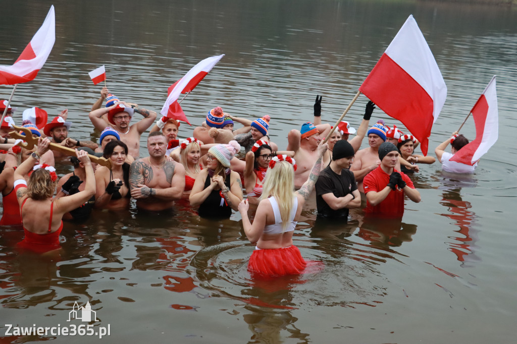 Fotorelacja: Święto Niepodległości z JURAJSKIMI MORSAMI i MORSAMI NA JURZE