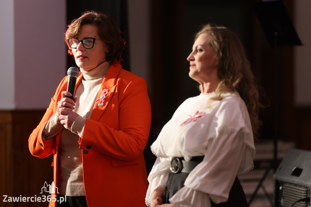 Fotorelacja: Święto Niepodległości w Pałacyku nad Wartą w Zawierciu Kromołowie