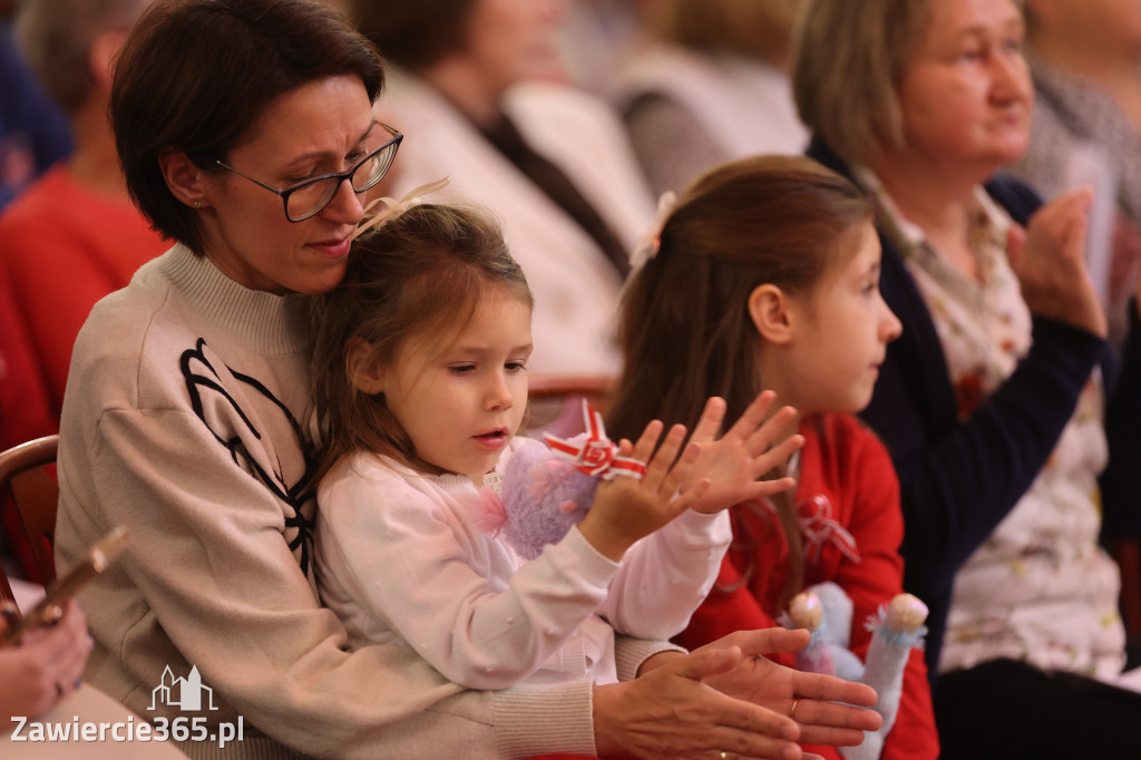 Fotorelacja: Święto Niepodległości w Pałacyku nad Wartą w Zawierciu Kromołowie