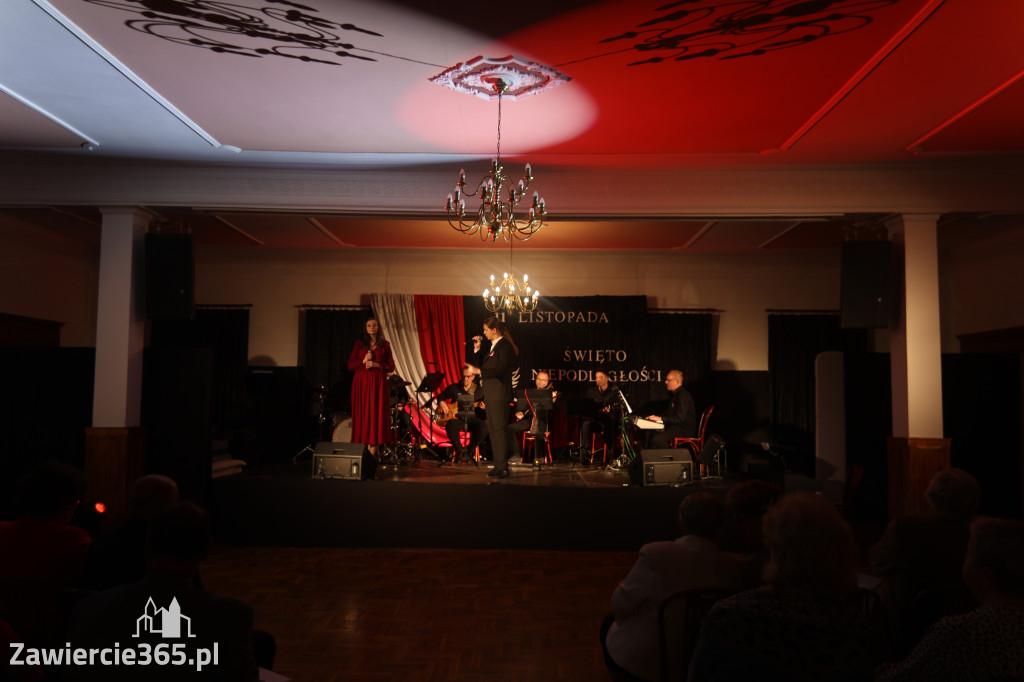 Fotorelacja: Święto Niepodległości w Pałacyku nad Wartą w Zawierciu Kromołowie