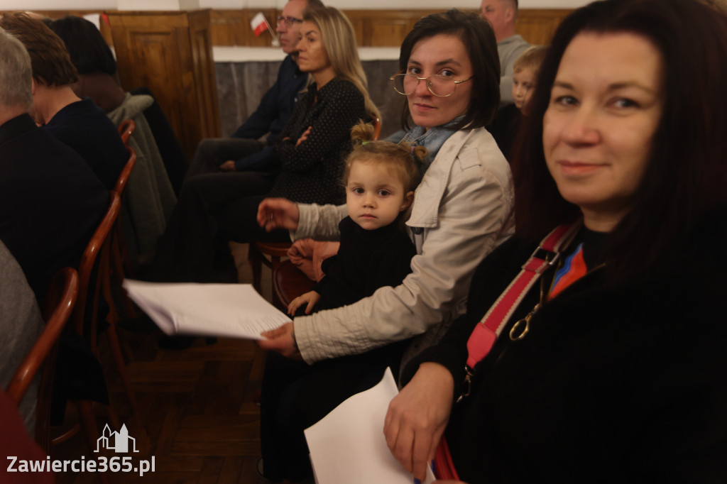 Fotorelacja: Święto Niepodległości w Pałacyku nad Wartą w Zawierciu Kromołowie