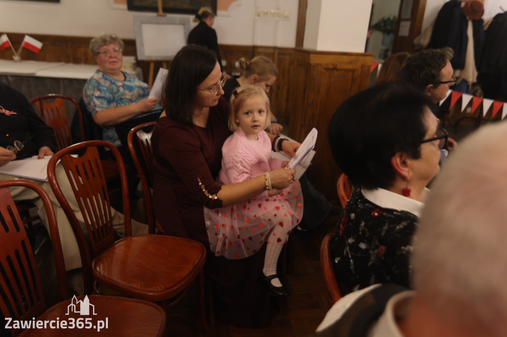Fotorelacja: Święto Niepodległości w Pałacyku nad Wartą w Zawierciu Kromołowie