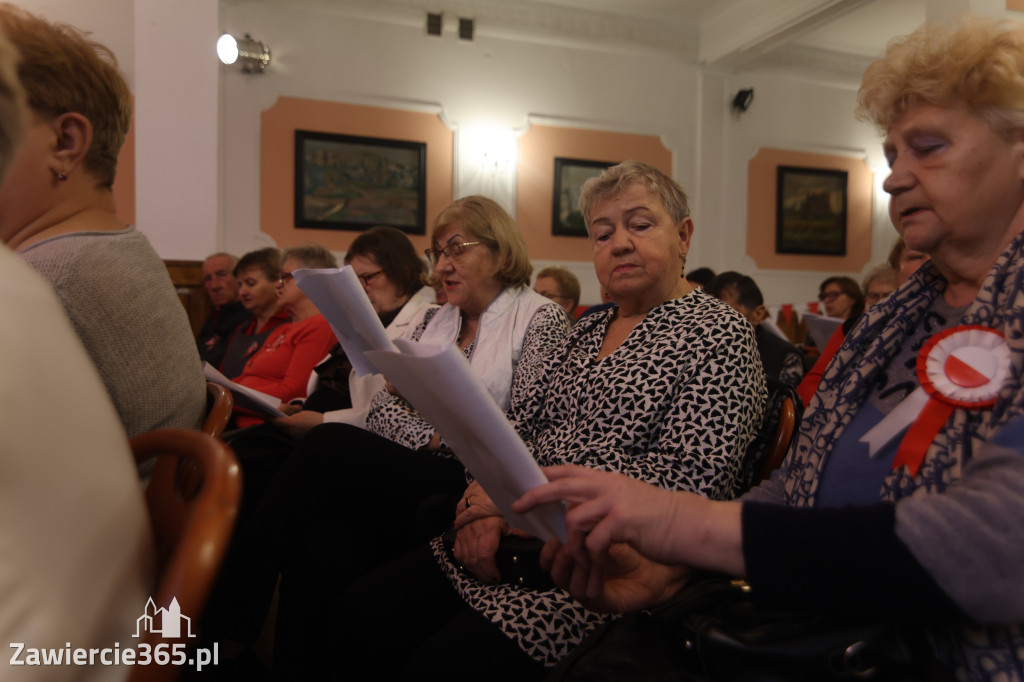 Fotorelacja: Święto Niepodległości w Pałacyku nad Wartą w Zawierciu Kromołowie