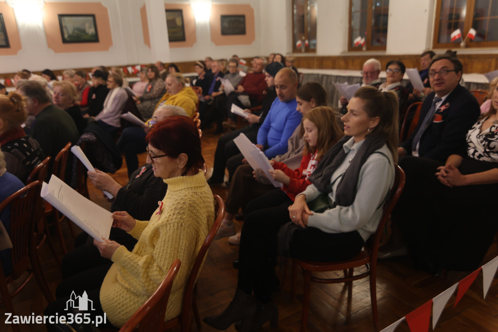 Fotorelacja: Święto Niepodległości w Pałacyku nad Wartą w Zawierciu Kromołowie