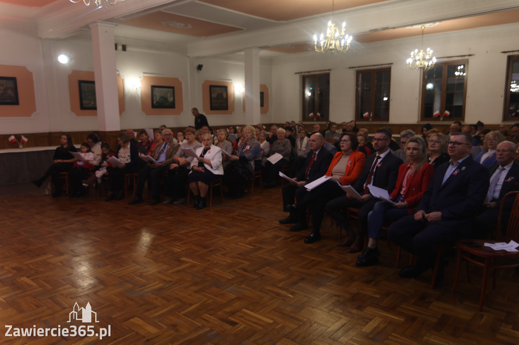 Fotorelacja: Święto Niepodległości w Pałacyku nad Wartą w Zawierciu Kromołowie