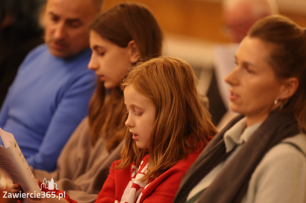 Fotorelacja: Święto Niepodległości w Pałacyku nad Wartą w Zawierciu Kromołowie