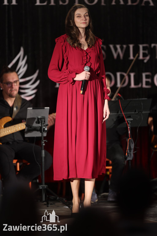 Fotorelacja: Święto Niepodległości w Pałacyku nad Wartą w Zawierciu Kromołowie