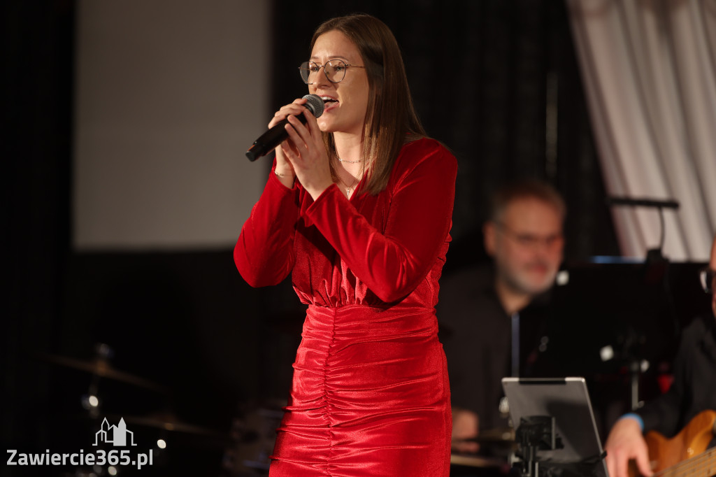 Fotorelacja: Święto Niepodległości w Pałacyku nad Wartą w Zawierciu Kromołowie