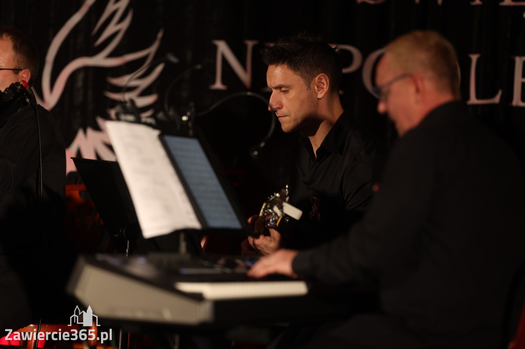 Fotorelacja: Święto Niepodległości w Pałacyku nad Wartą w Zawierciu Kromołowie