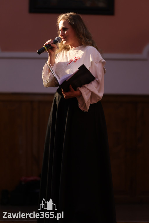 Fotorelacja: Święto Niepodległości w Pałacyku nad Wartą w Zawierciu Kromołowie