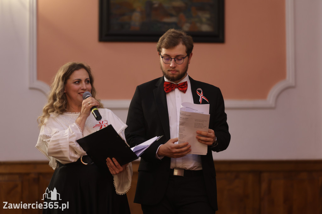 Fotorelacja: Święto Niepodległości w Pałacyku nad Wartą w Zawierciu Kromołowie