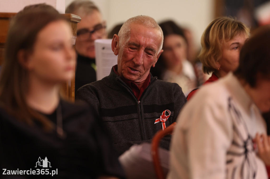 Fotorelacja: Święto Niepodległości w Pałacyku nad Wartą w Zawierciu Kromołowie