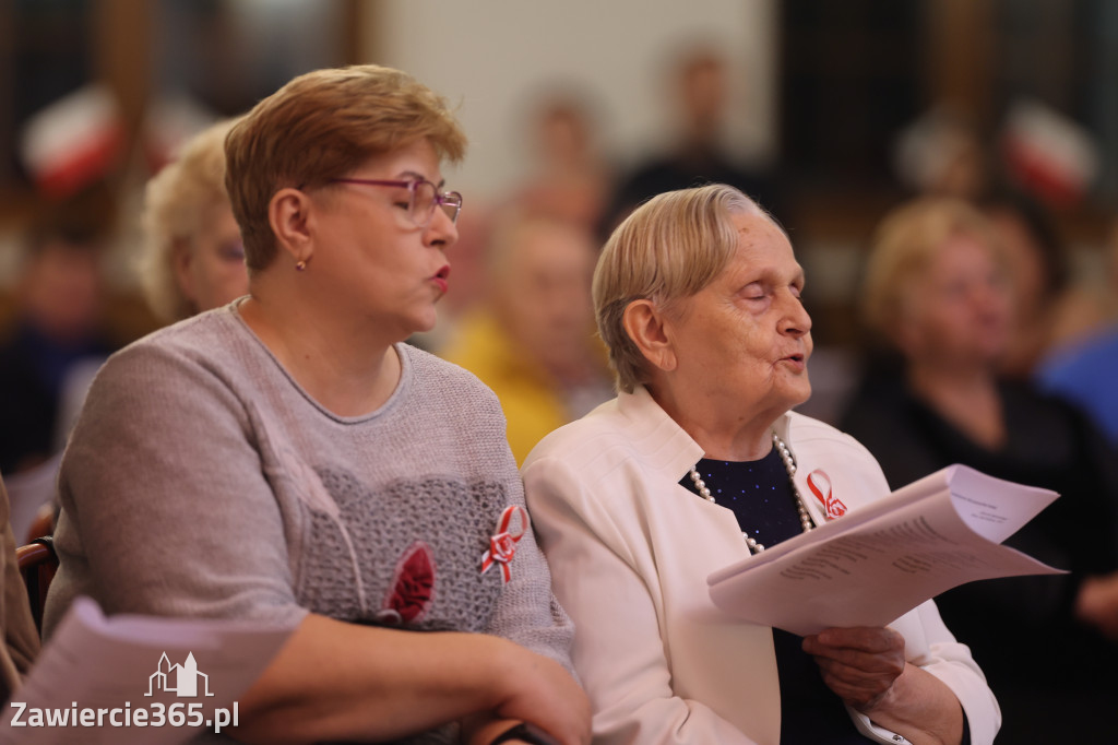 Fotorelacja: Święto Niepodległości w Pałacyku nad Wartą w Zawierciu Kromołowie