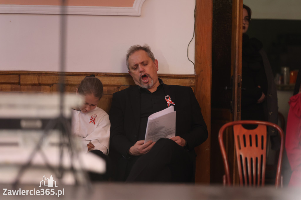 Fotorelacja: Święto Niepodległości w Pałacyku nad Wartą w Zawierciu Kromołowie