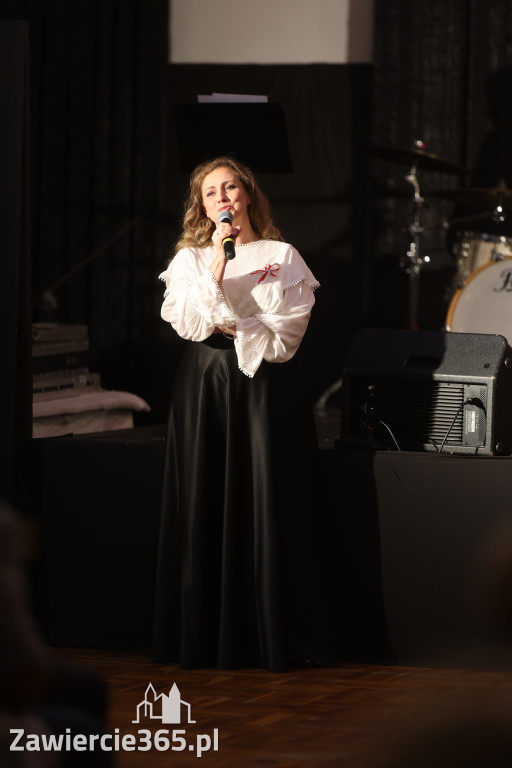 Fotorelacja: Święto Niepodległości w Pałacyku nad Wartą w Zawierciu Kromołowie