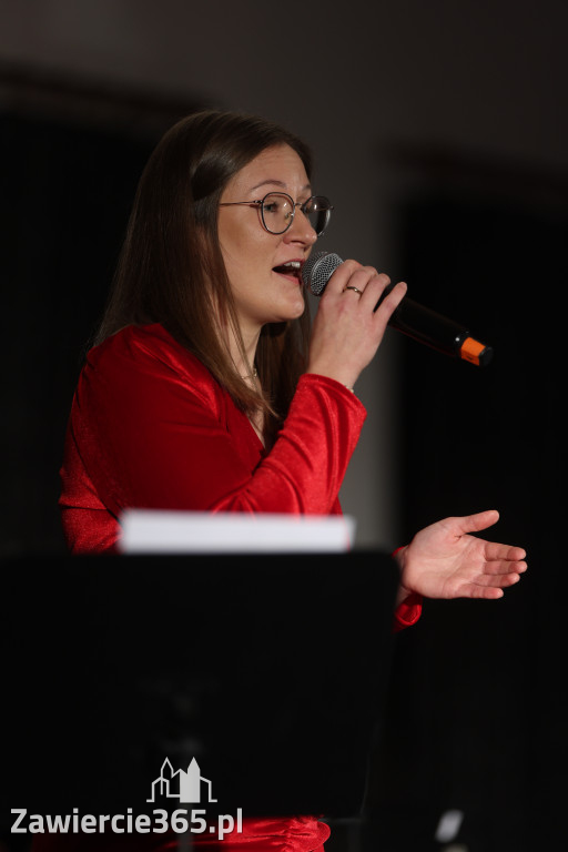 Fotorelacja: Święto Niepodległości w Pałacyku nad Wartą w Zawierciu Kromołowie