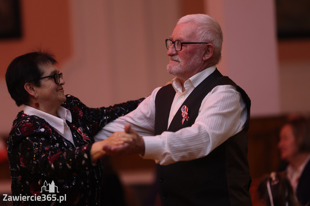 Fotorelacja: Święto Niepodległości w Pałacyku nad Wartą w Zawierciu Kromołowie