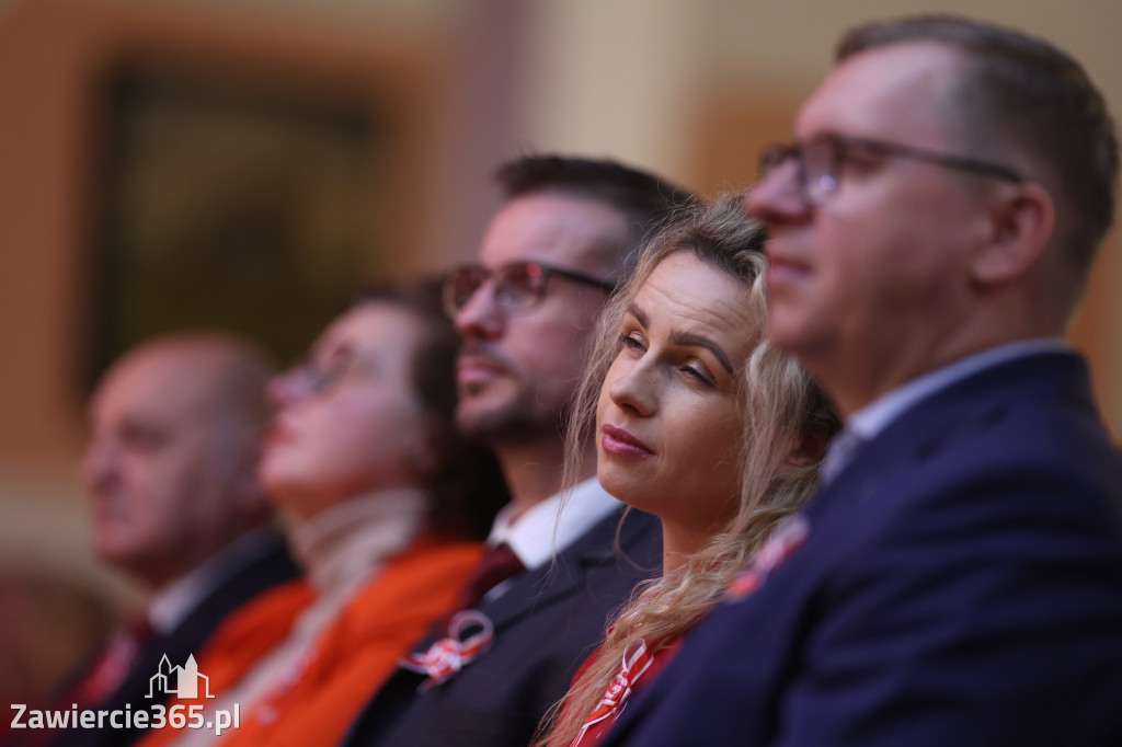 Fotorelacja: Święto Niepodległości w Pałacyku nad Wartą w Zawierciu Kromołowie