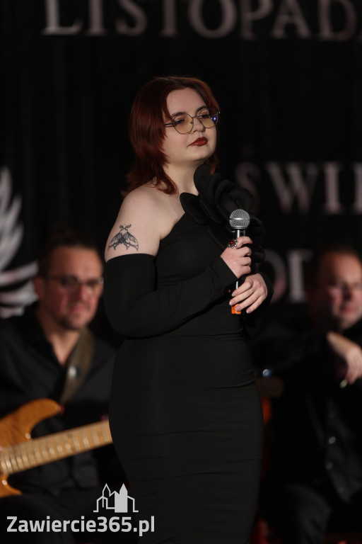 Fotorelacja: Święto Niepodległości w Pałacyku nad Wartą w Zawierciu Kromołowie